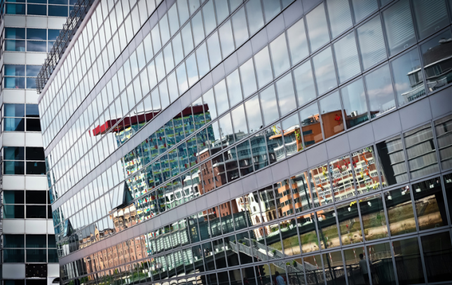 駅チカ！英語とCADを活かして働きたい方必見！！