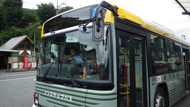 008駿河小山駅バス