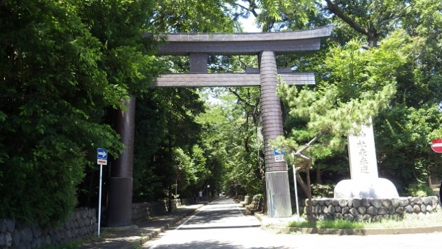 ②010寒川神社一之鳥居